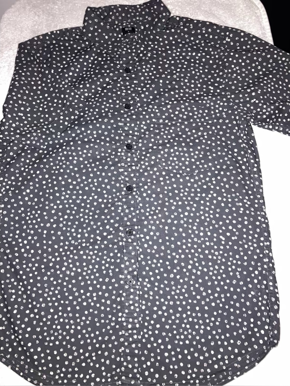 Uniqlo Black Short-Sleeve Button-Down Shirt with White Dot Print